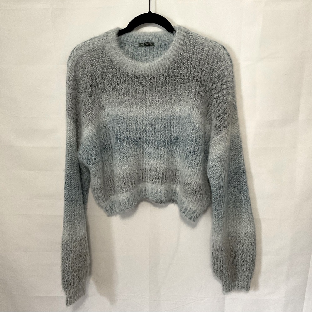 Wild Fable blue and gray crop eyelash sweater size Large NWT